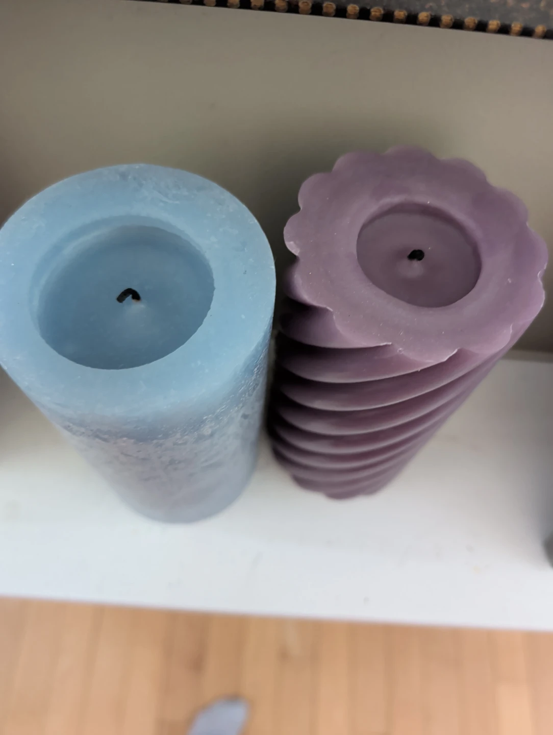 Set of two decorative pillar candles - photo 2