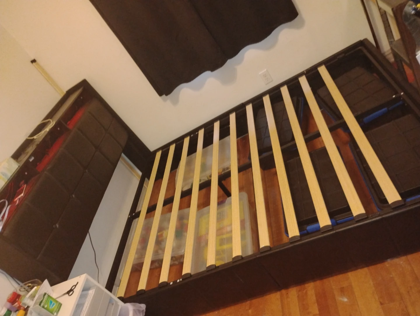 Queen bed