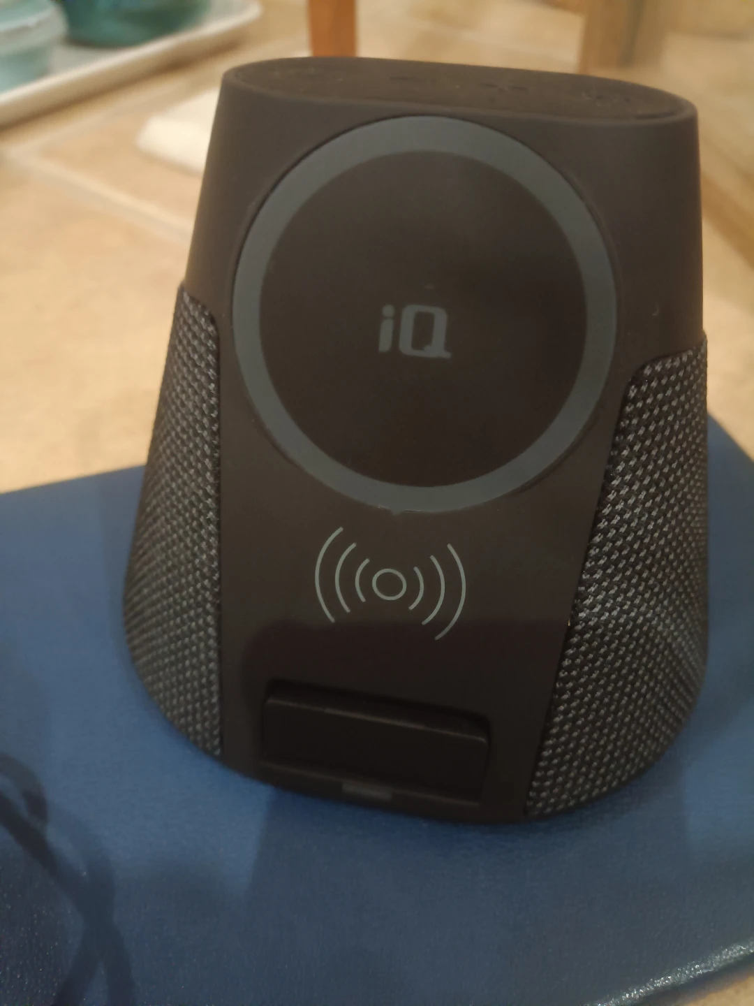 Incredible iQ Wireless Charging Speaker for Cell Phones