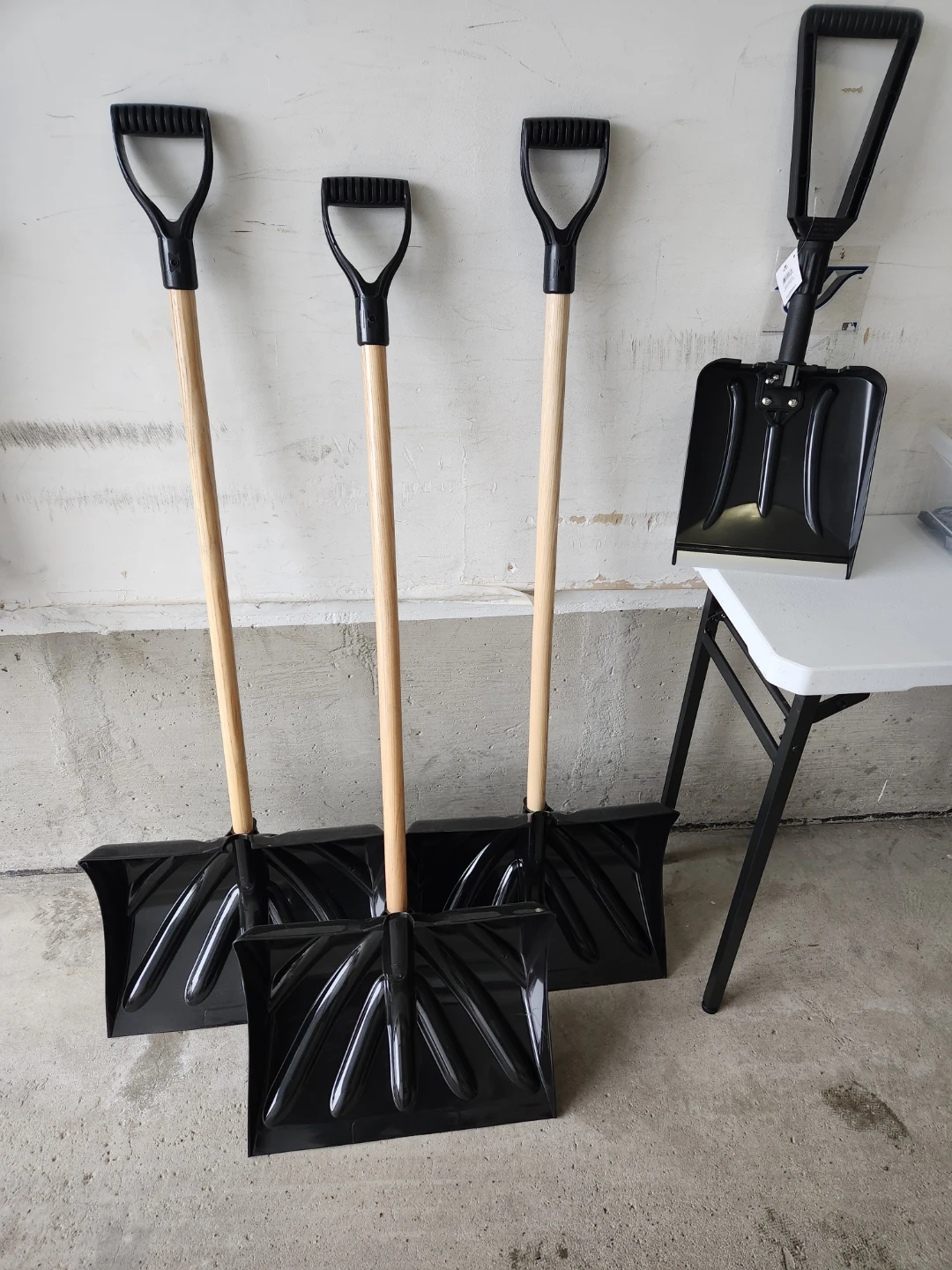 Snow Shovels, Brand New