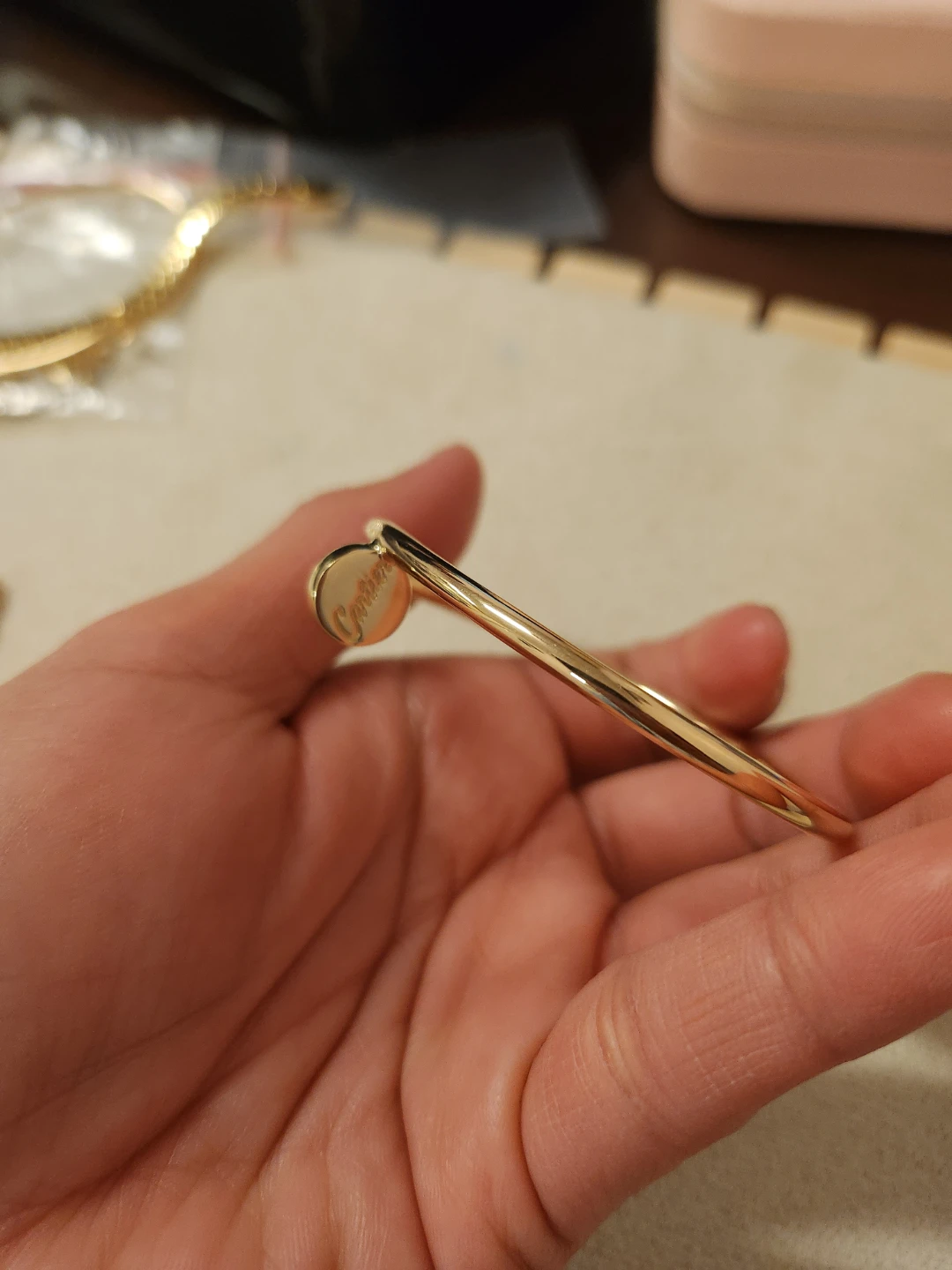 18 karat Gold Nail Bangle - photo 2
