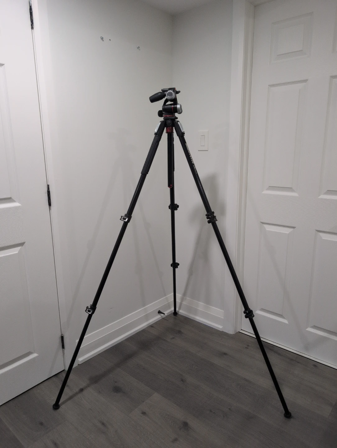 Manfrotto 190XPRO3 Tripod - photo 3