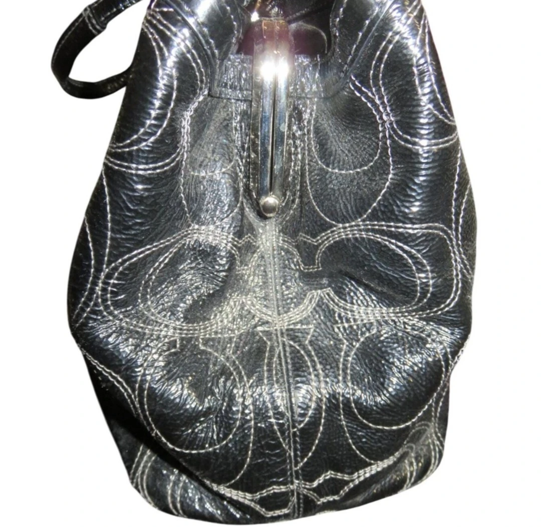 Coach Black Signature Hobo Handbag - photo 3