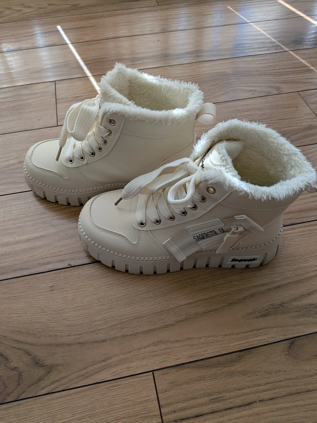 Cream Winter Boots with Fur Lining - photo 3