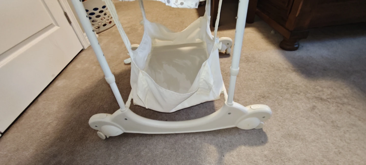Graco Bassinet Rocker - photo 2