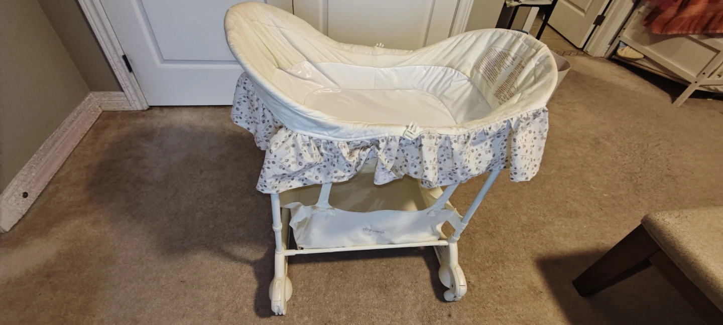 Graco Bassinet Rocker - photo 3