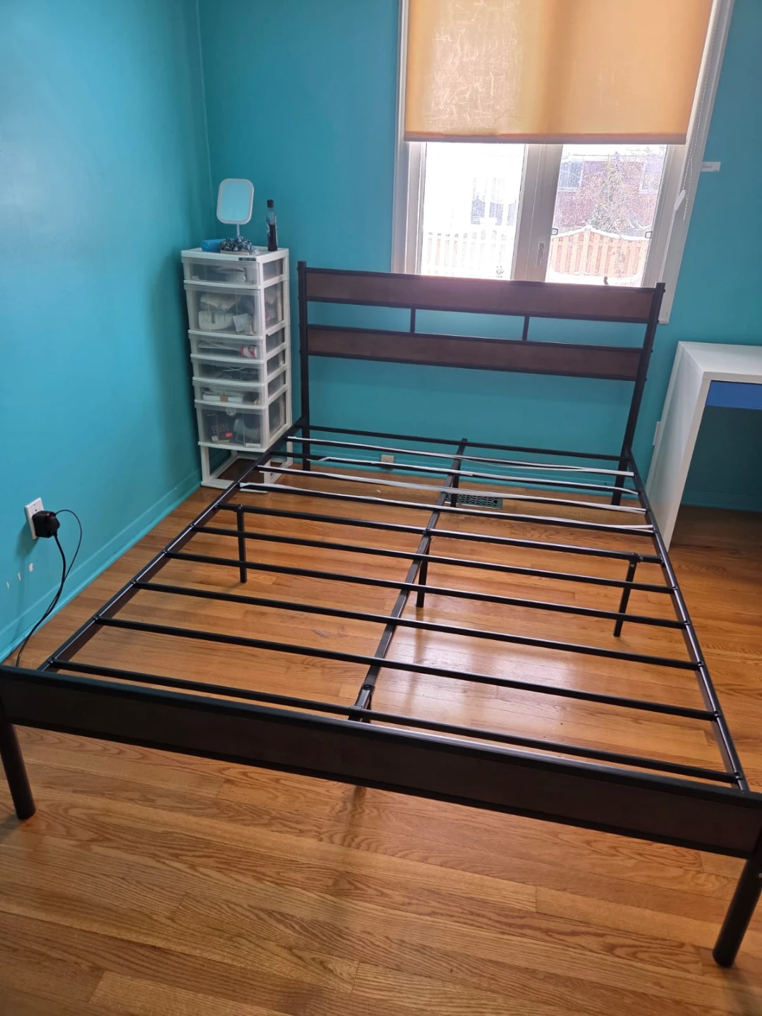 Bed Frame Queen size - photo 3