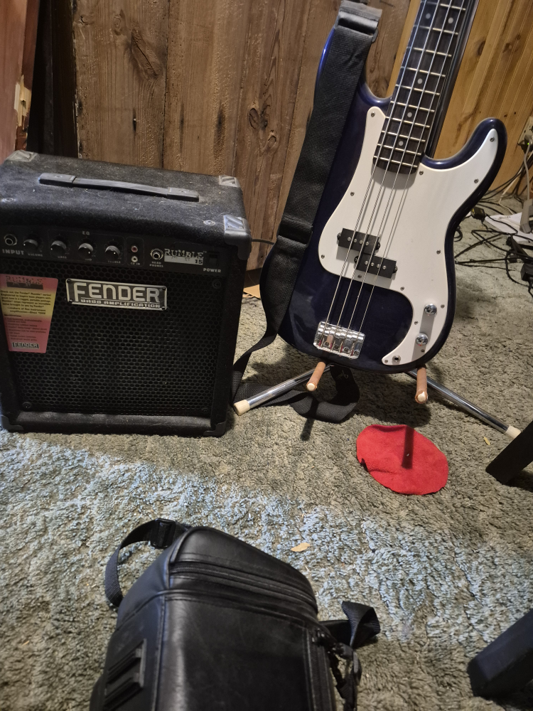 Squier Affinity Series P-Bass Electric Bass Guitar - photo 3