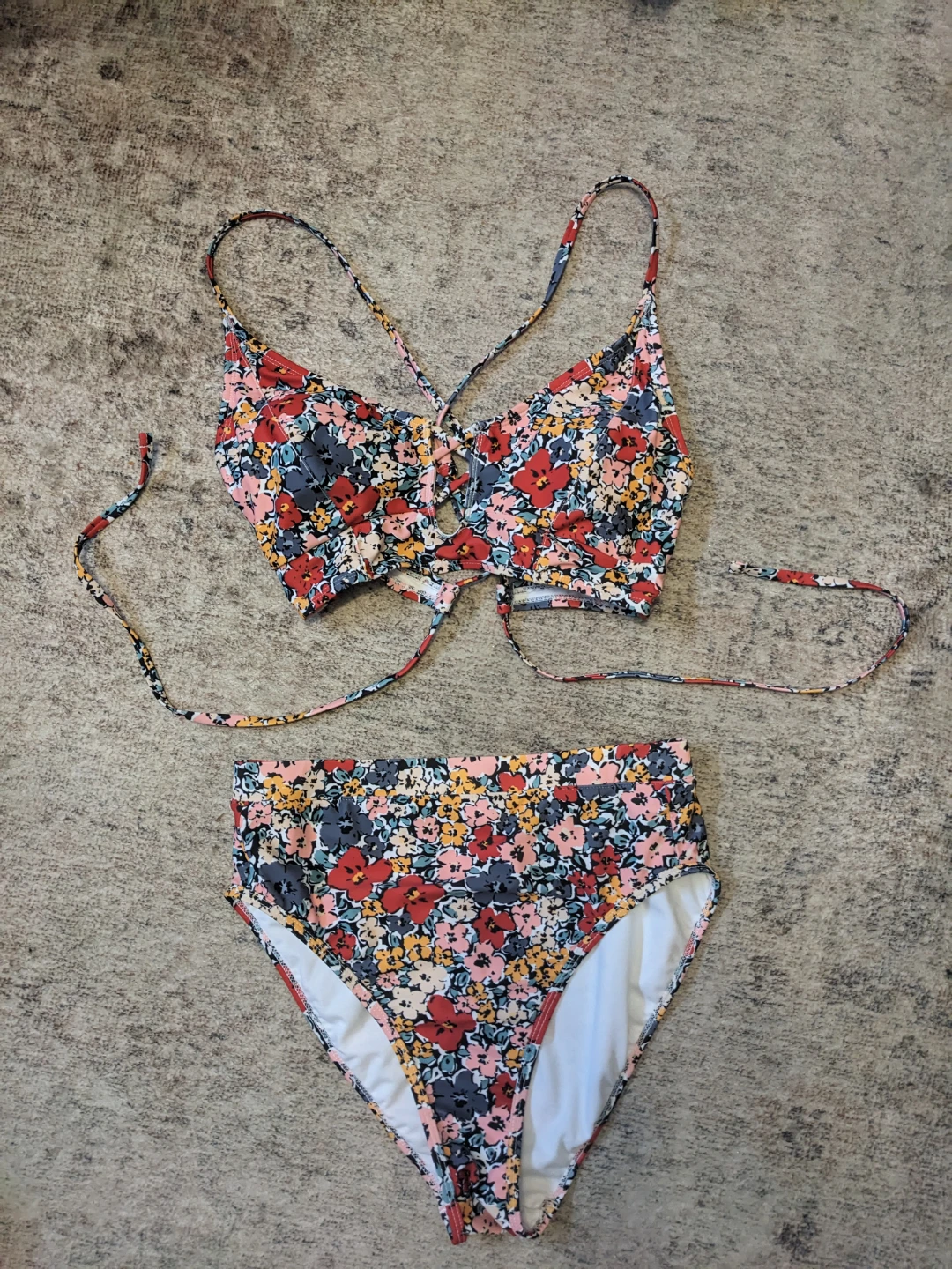 Jessica Simpson Floral Bikini - photo 4