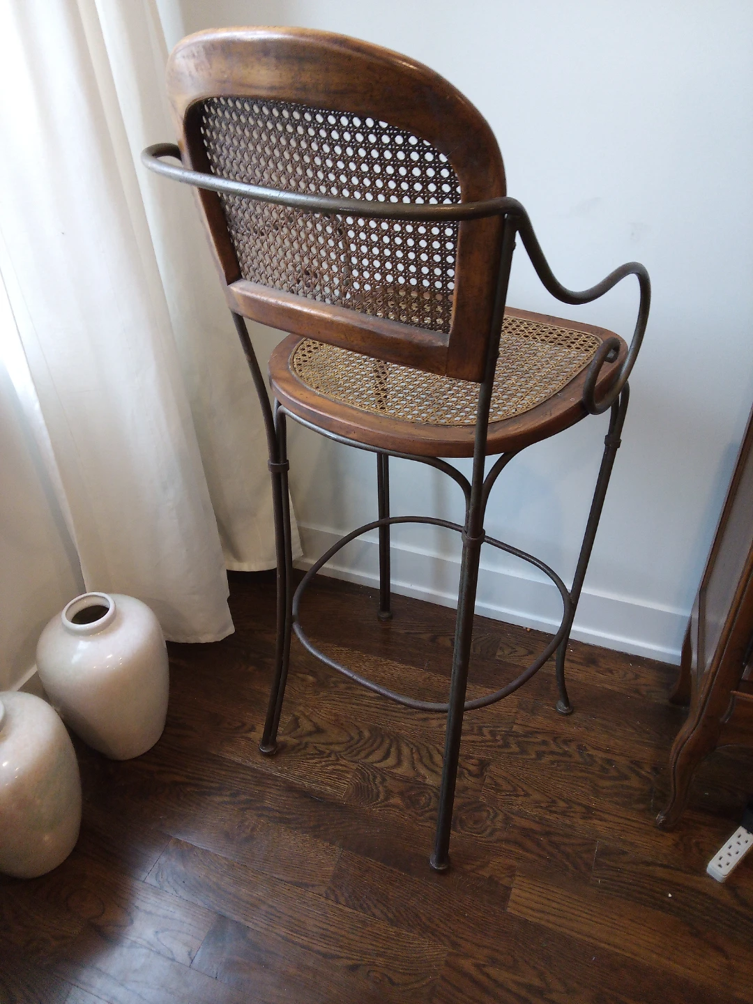2 Bar Stools Woven Seat and tall back 🥕 - photo 4