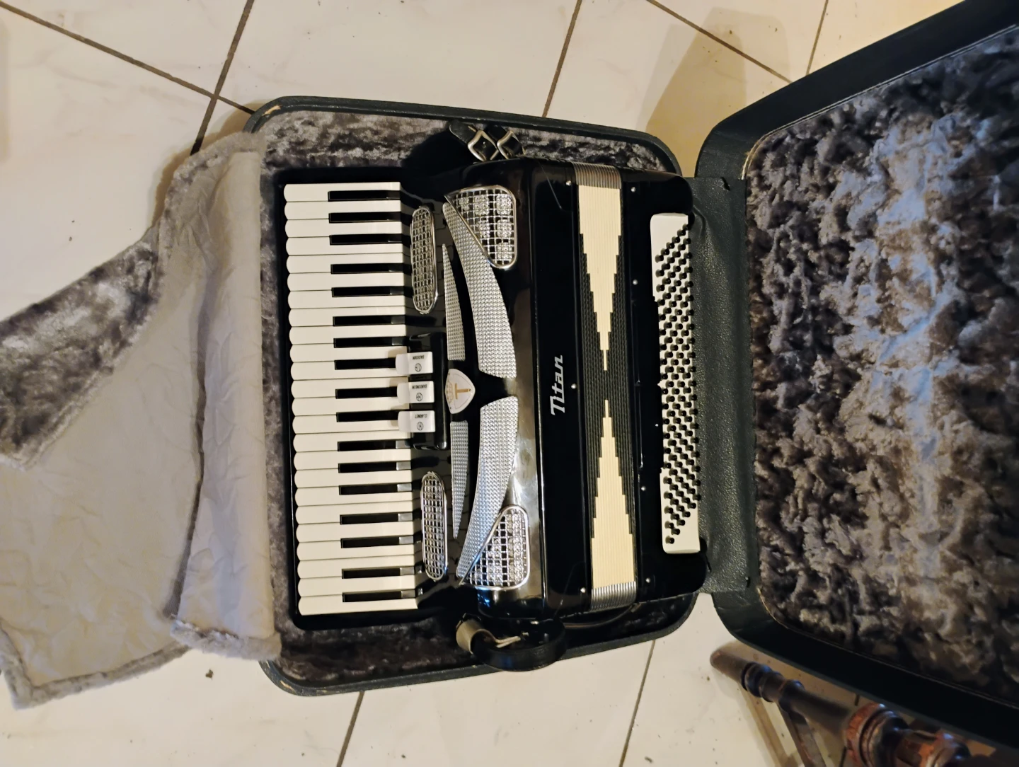 Vintage musical instruments