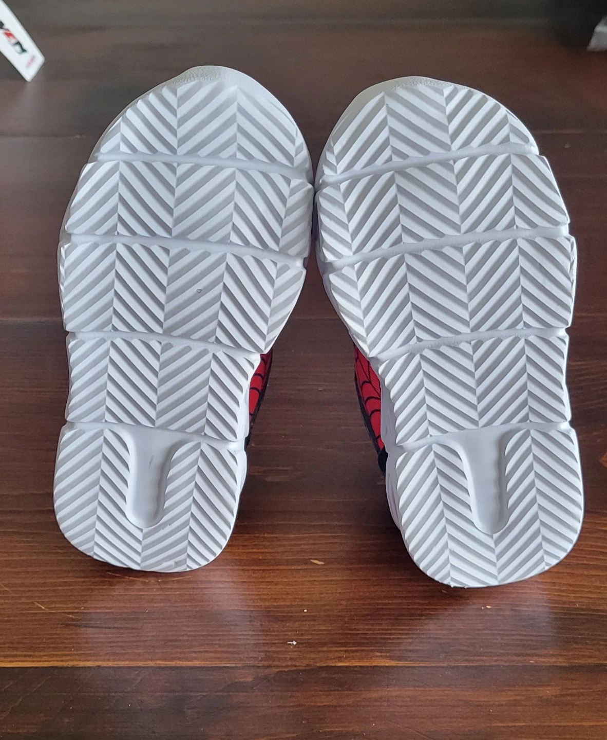 Kids Spider-Man Light-Up Sneakers Size 7 - photo 4