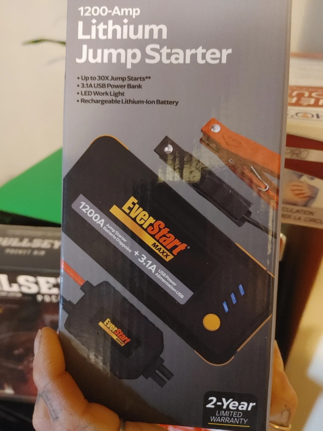 EverStart MAXX 1200-Amp Lithium Jump Starter