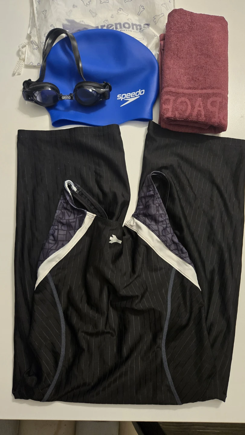 Arena Swimsuit and Speedo Swim Cap Bundle - photo 2