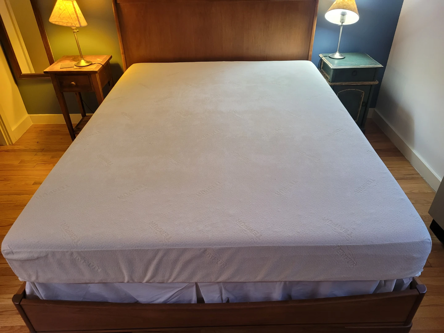 Queen Classic Tempur-Pedic Mattress with removable cover