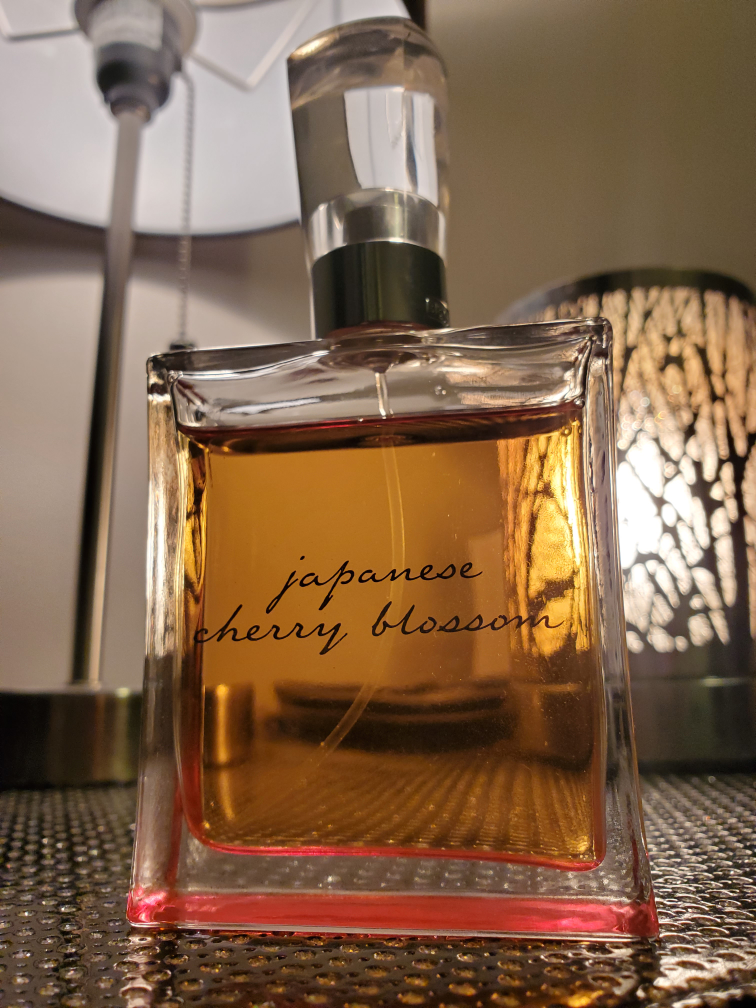 The signature scent Japanese Cherry Blossom Perfume - photo 2