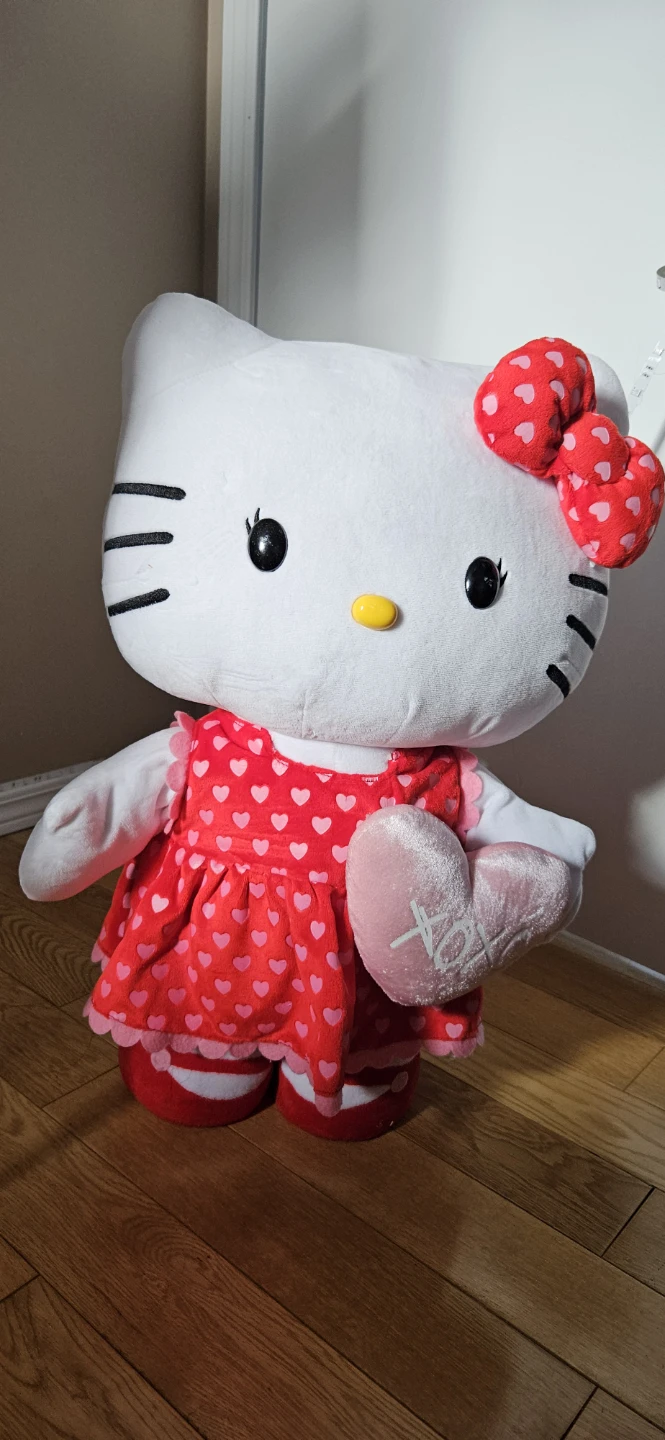22" Hello Kitty Eyelash Greeter Standing Plush