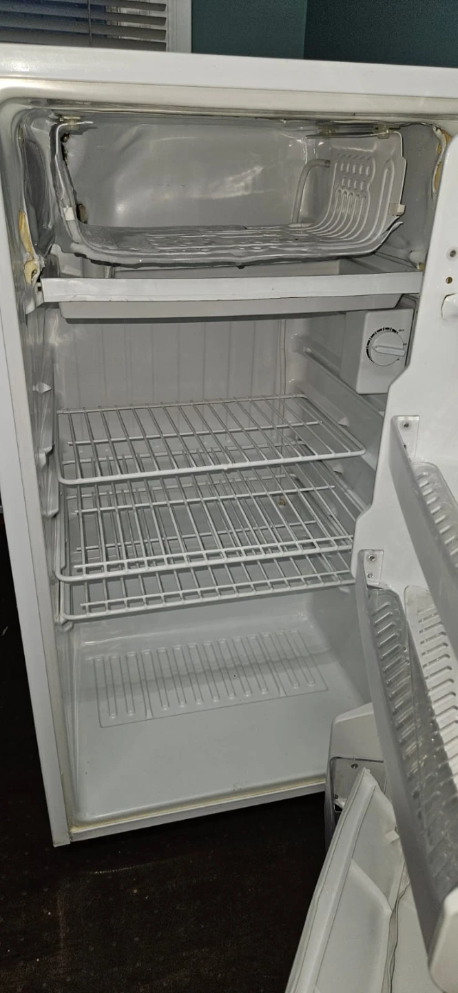 Mini fridge - photo 2
