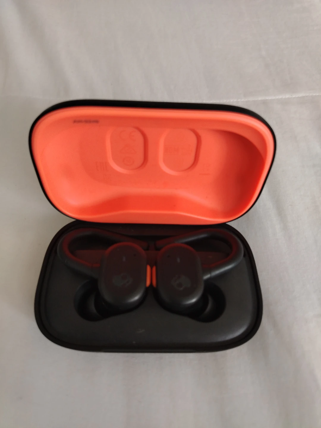 Skullcandy Wireless Earbuds with Charging Case