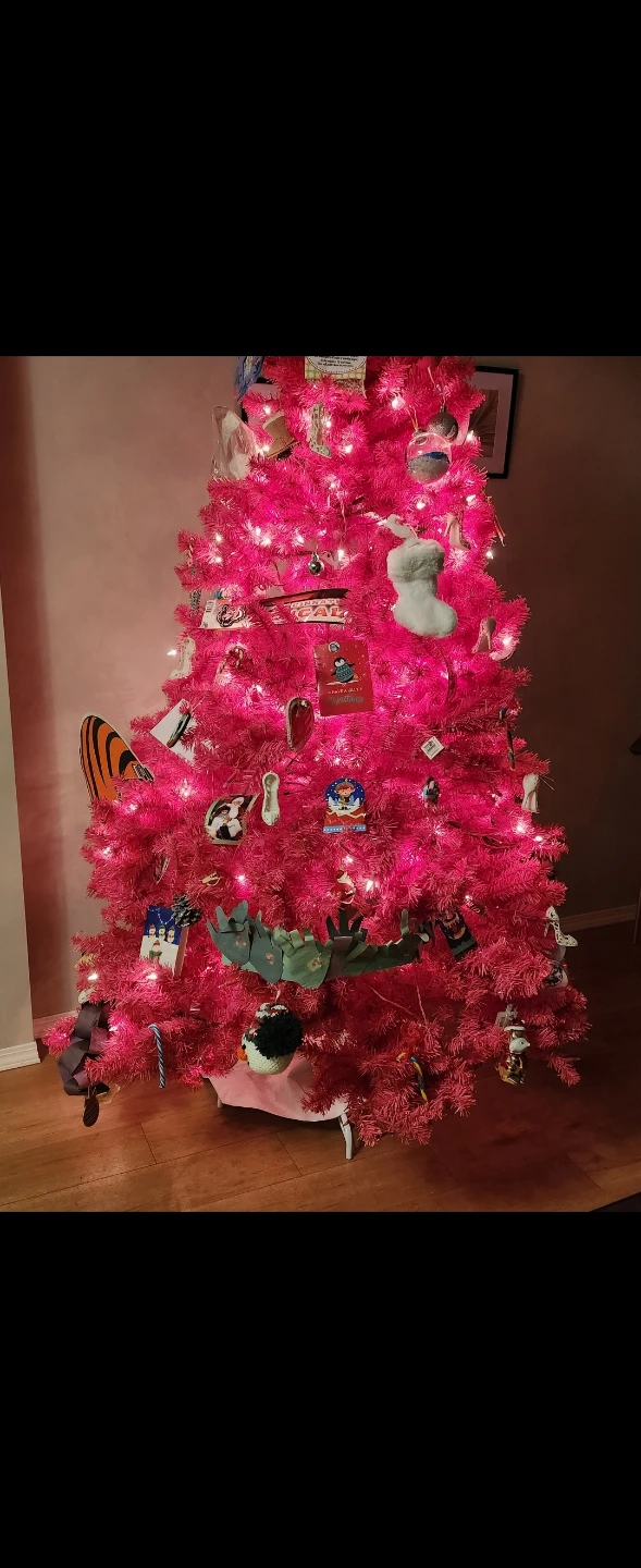 Pink Christmas Tree - photo 2