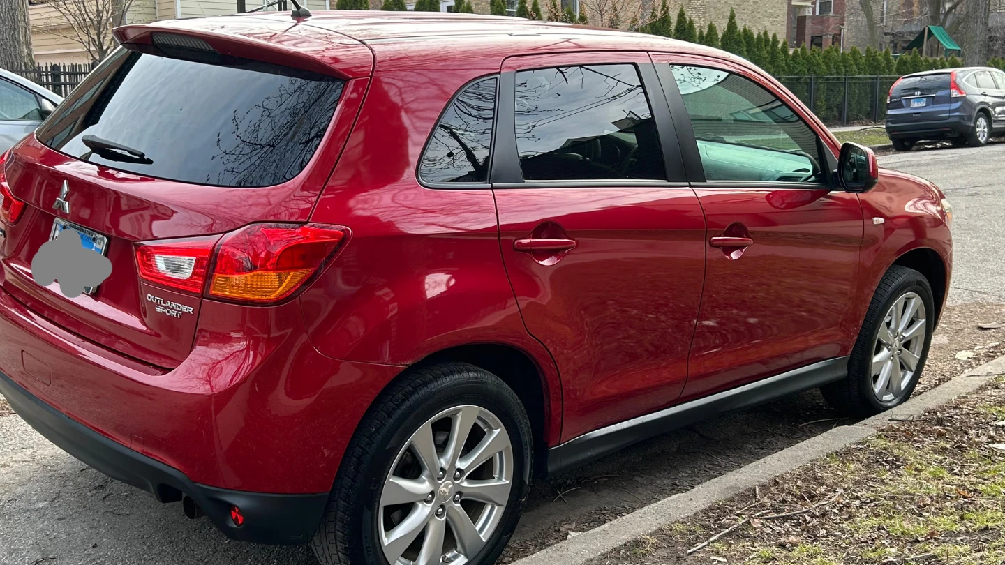 Mitsubishi Outlander Sport Red SUV - photo 3