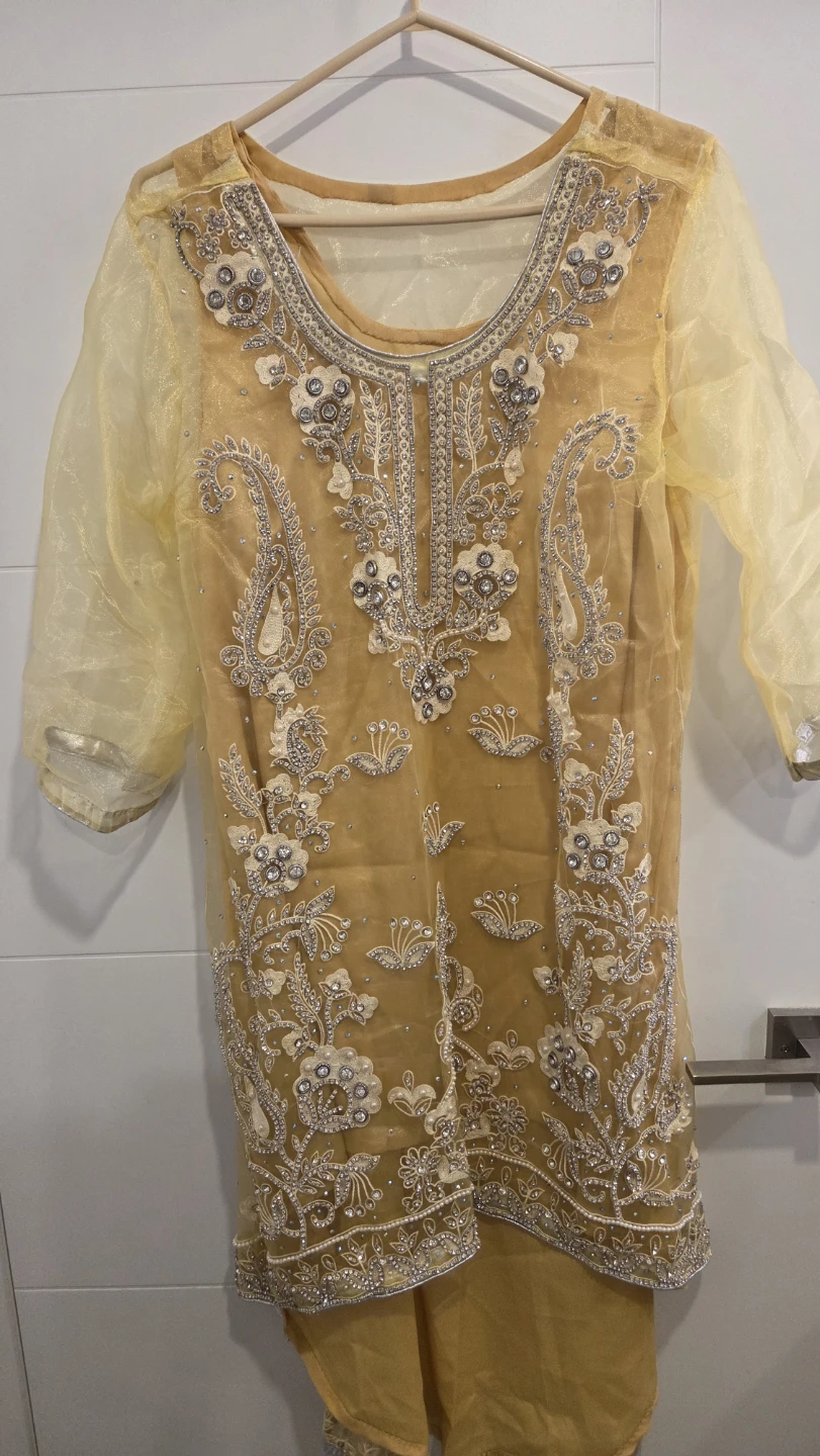 Yellow Embroidered Kameez Shalwar LG - photo 2