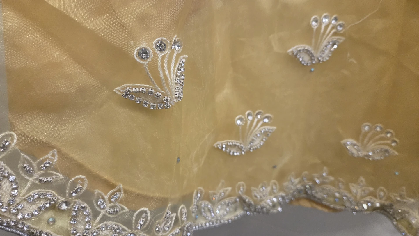 Yellow Embroidered Kameez Shalwar LG - photo 5