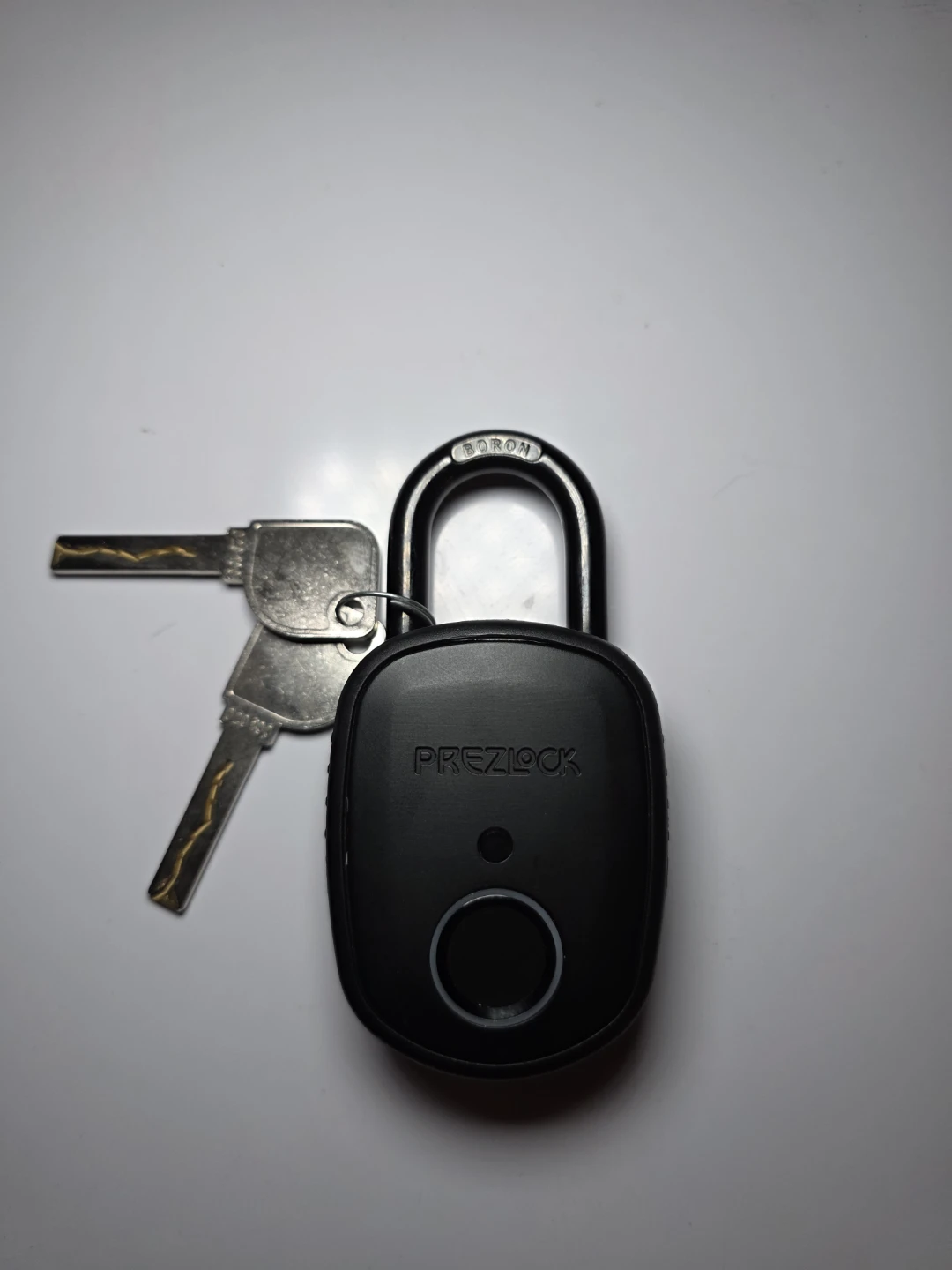 PREZILOCK Smart Padlock with Fingerprint Unlock - photo 2