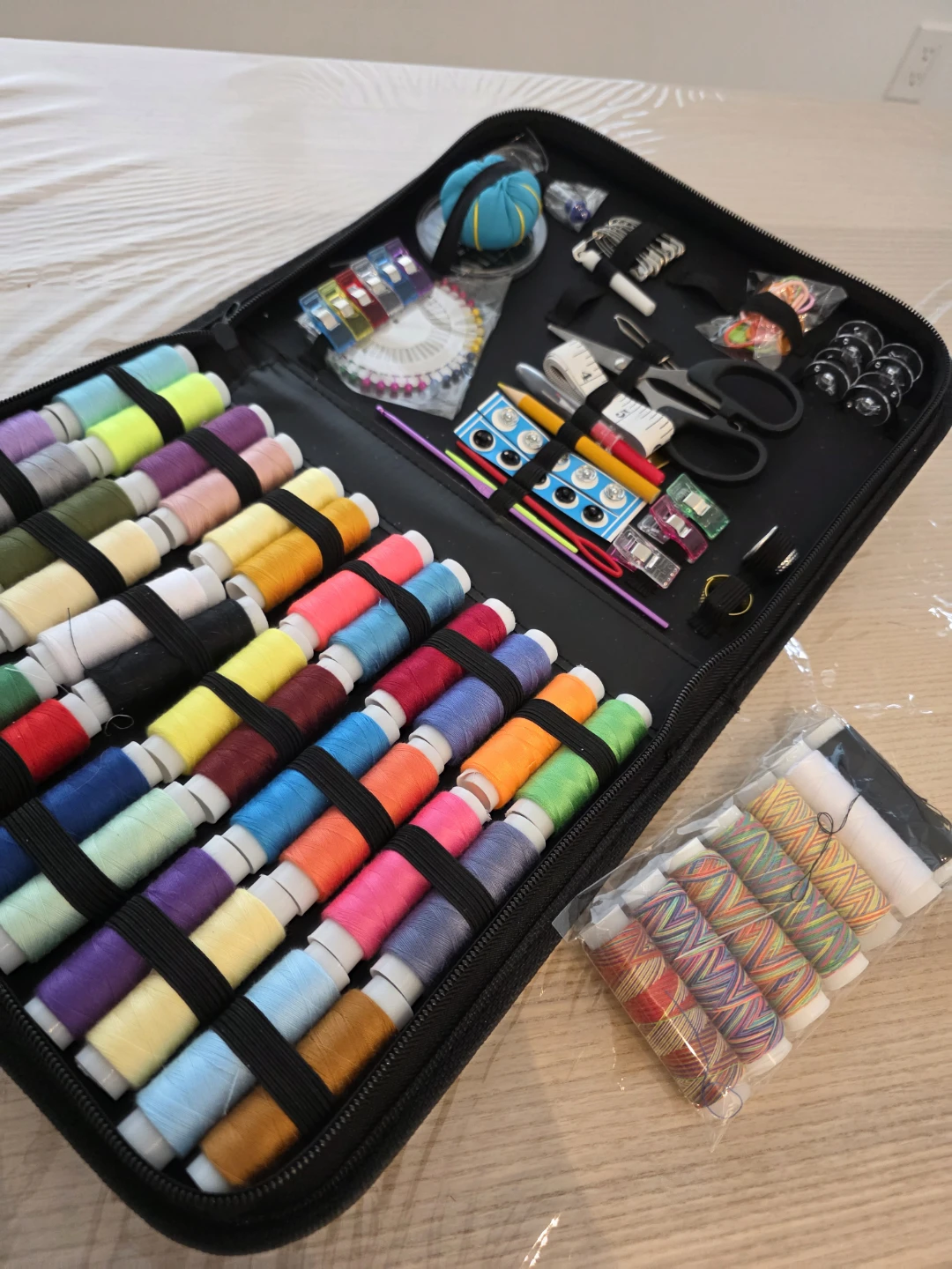 Large Premium Sewing Kit (226 pcs) Inscraft