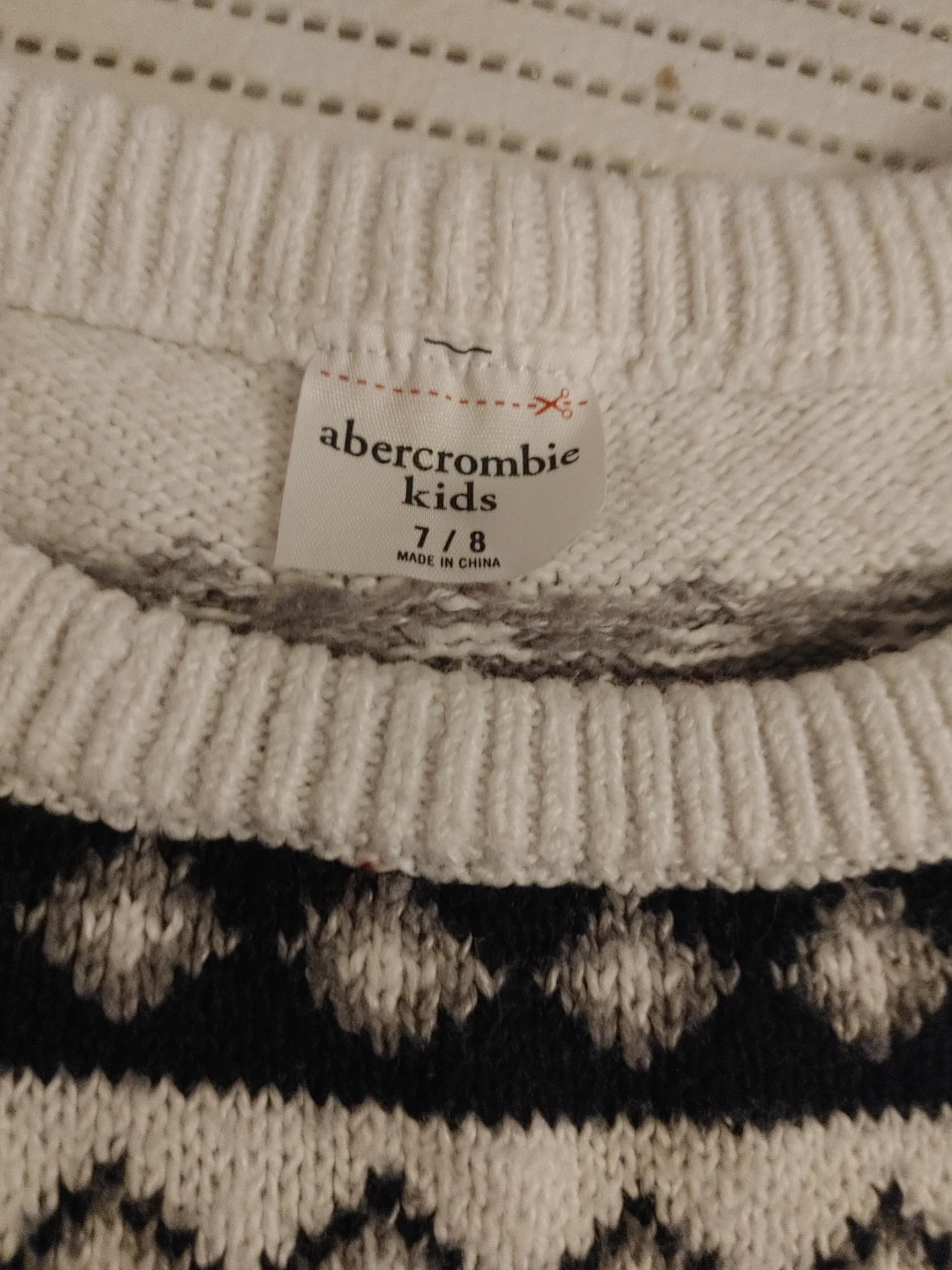 Abercrombie Kids Sweater Size 7/8 - photo 2