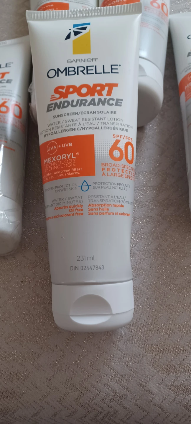 Garnier Ombrelle Sport Endurance SPF 60 Sunscreen 231 mL LOT