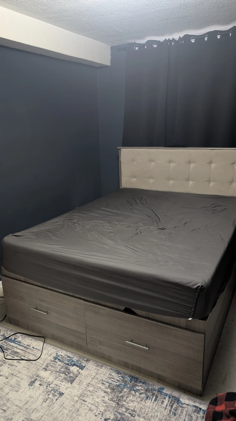 Grey Queen Mattress|6 months old  mattress - photo 2