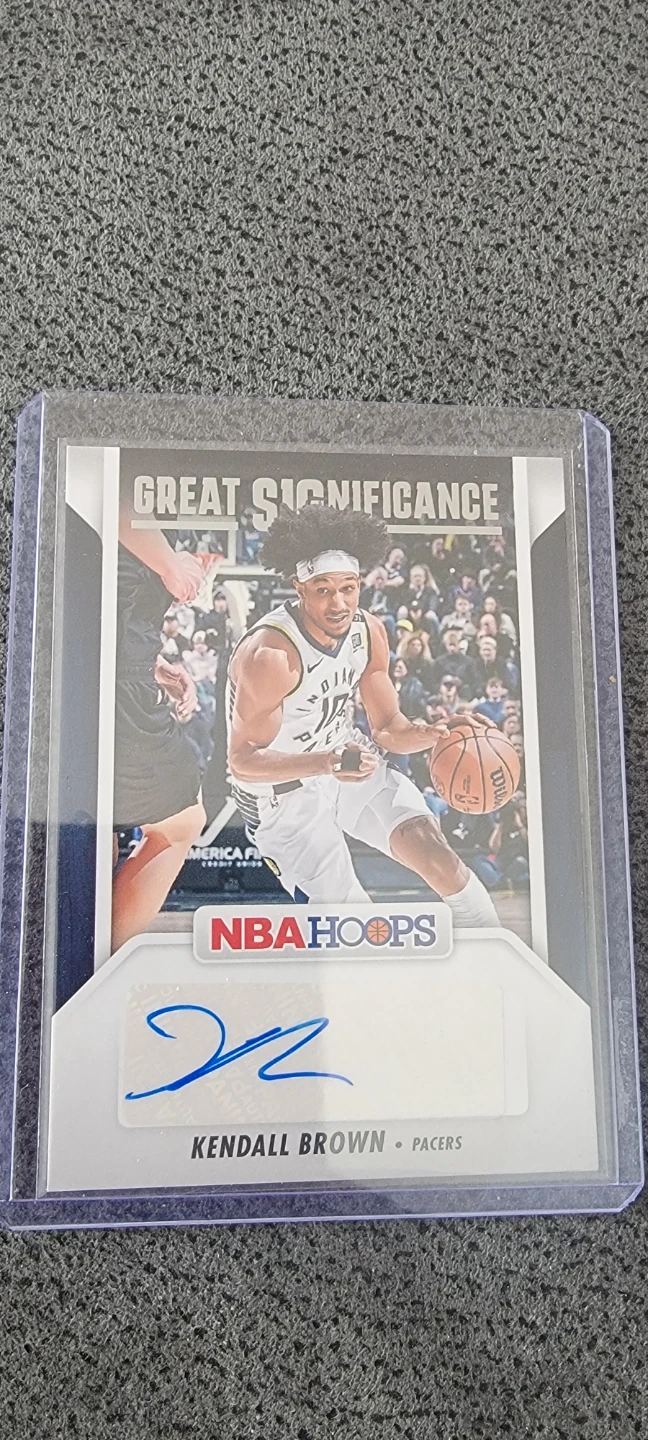 2022-23 NBA Hoops Kendall Brown Indiana Pacers Autograph Card