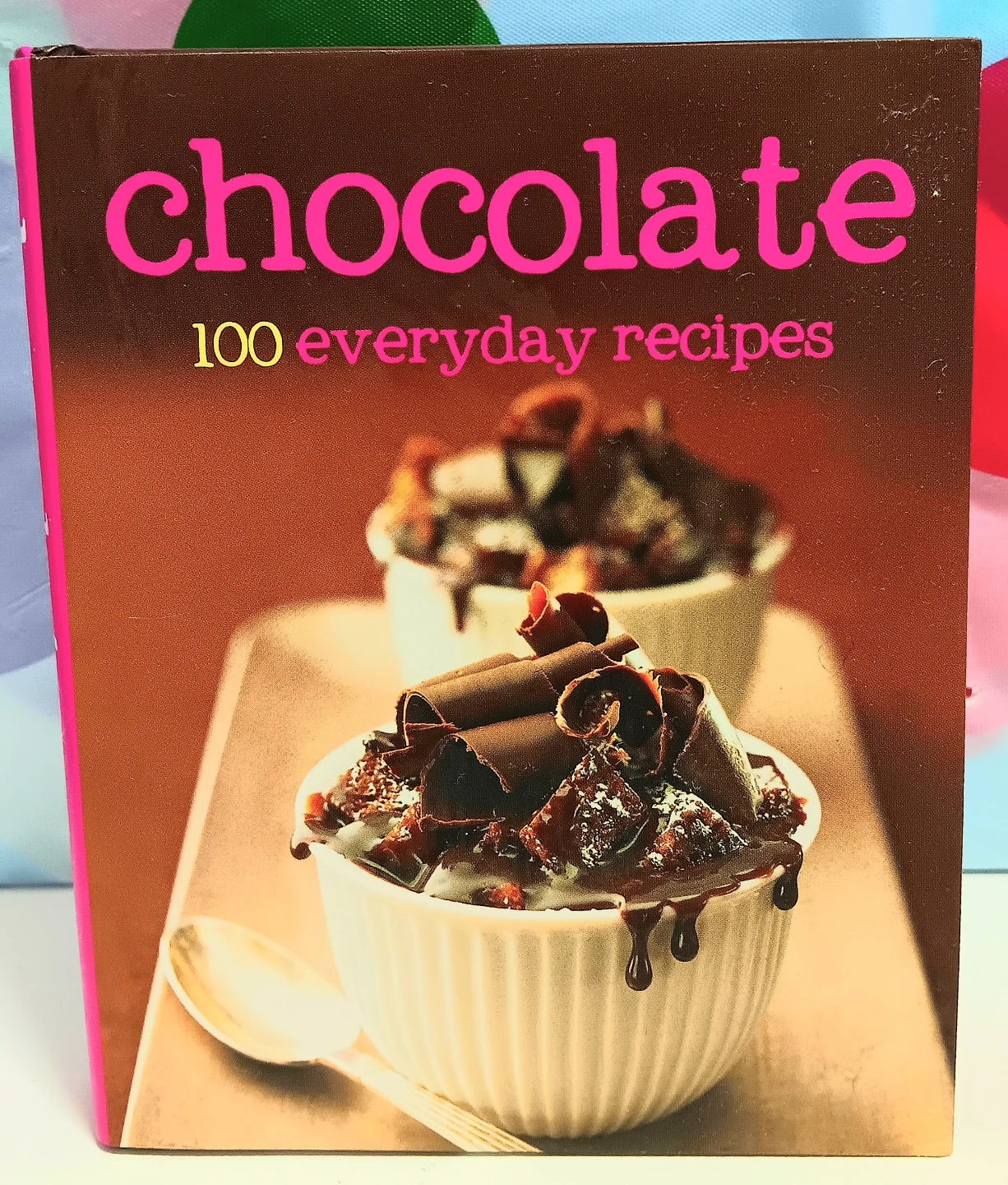 🍫Chocolate Cookbook - Hardcover -  100 recipes🍫