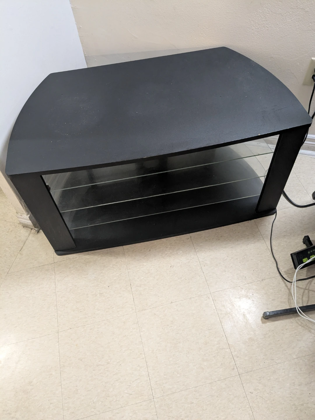 TV Table comes with free bathtub shelves.