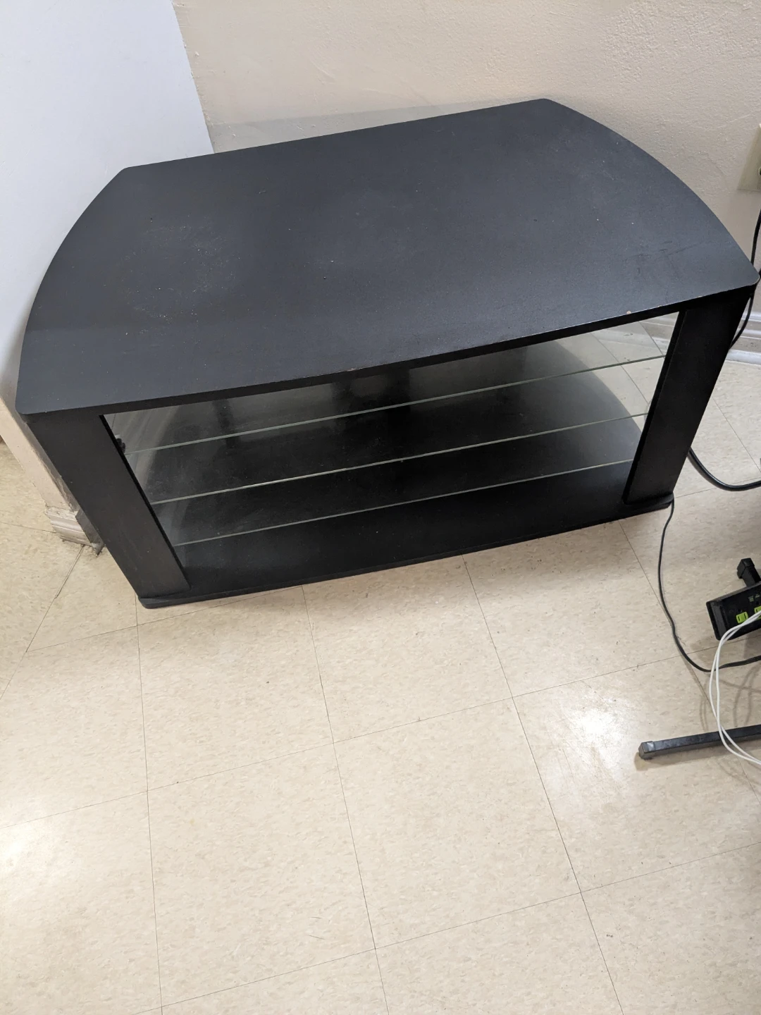 TV Table comes with free bathtub shelves. - photo 3