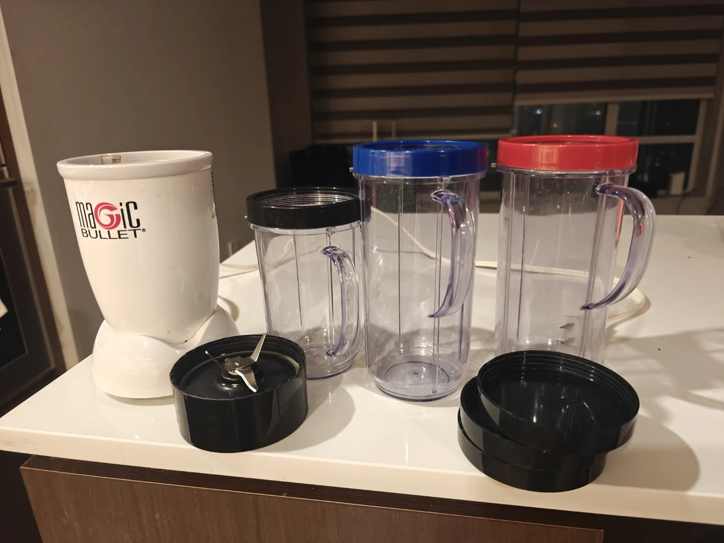 Magic Bullet Blender(11 pieces)-URGENT PICKUP SURREY CENTRAL