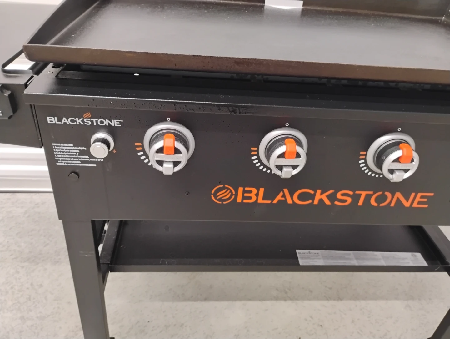Blackstone 36" 4 Burner Griddle - photo 4