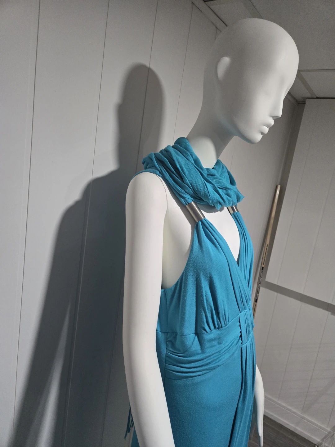 Mannequin and base for sale. - photo 3