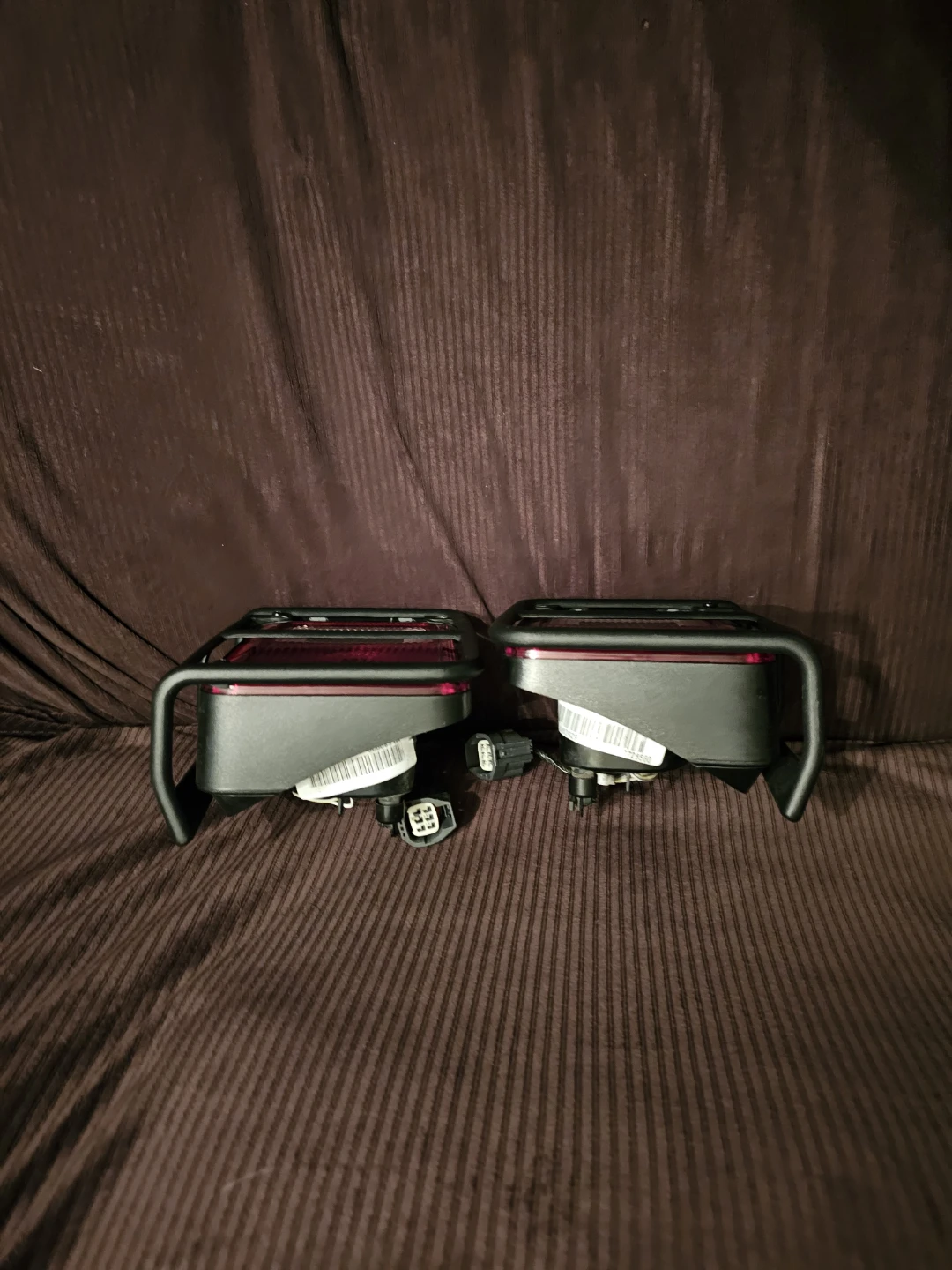 Pair of Jeep Wrangler Tail Lights - photo 2