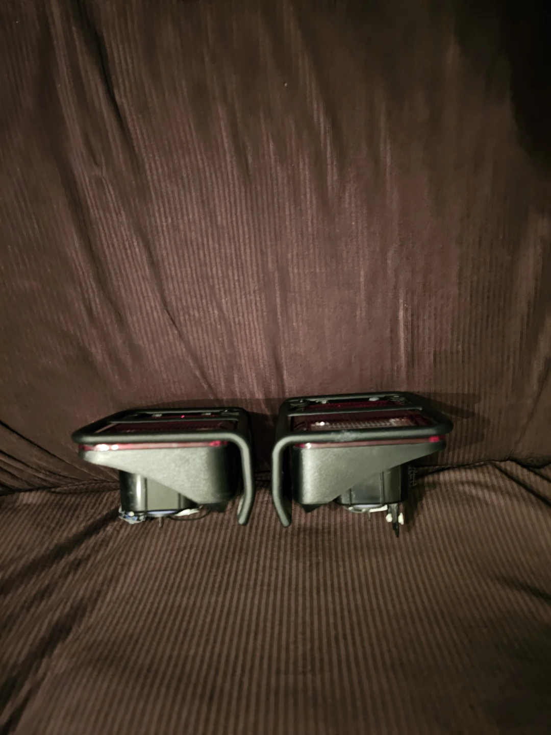 Pair of Jeep Wrangler Tail Lights - photo 3