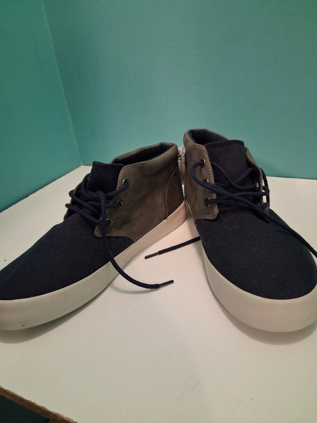 Old Navy Men's Chukka Boots Size 6