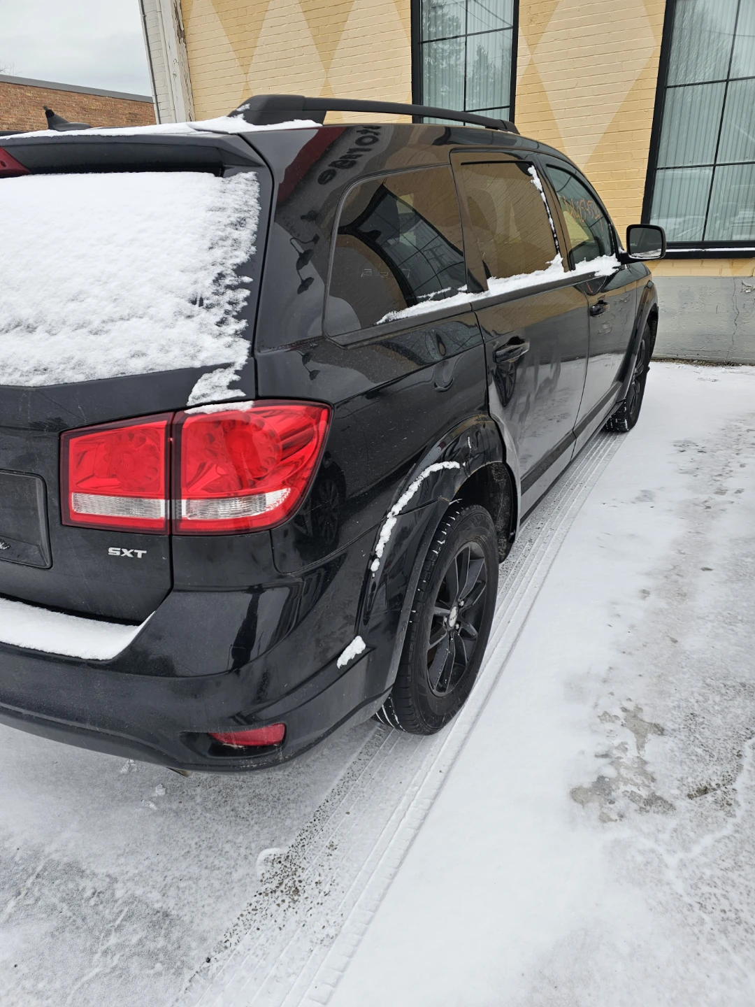 Black Dodge Journey SXT SUV - photo 3