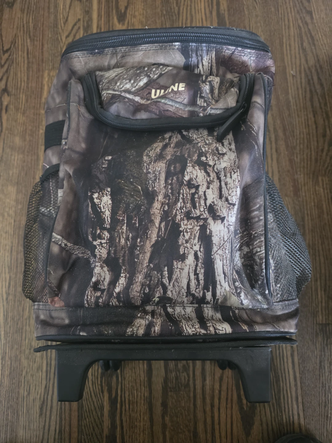 Uline Camouflage Rolling Cooler Bag