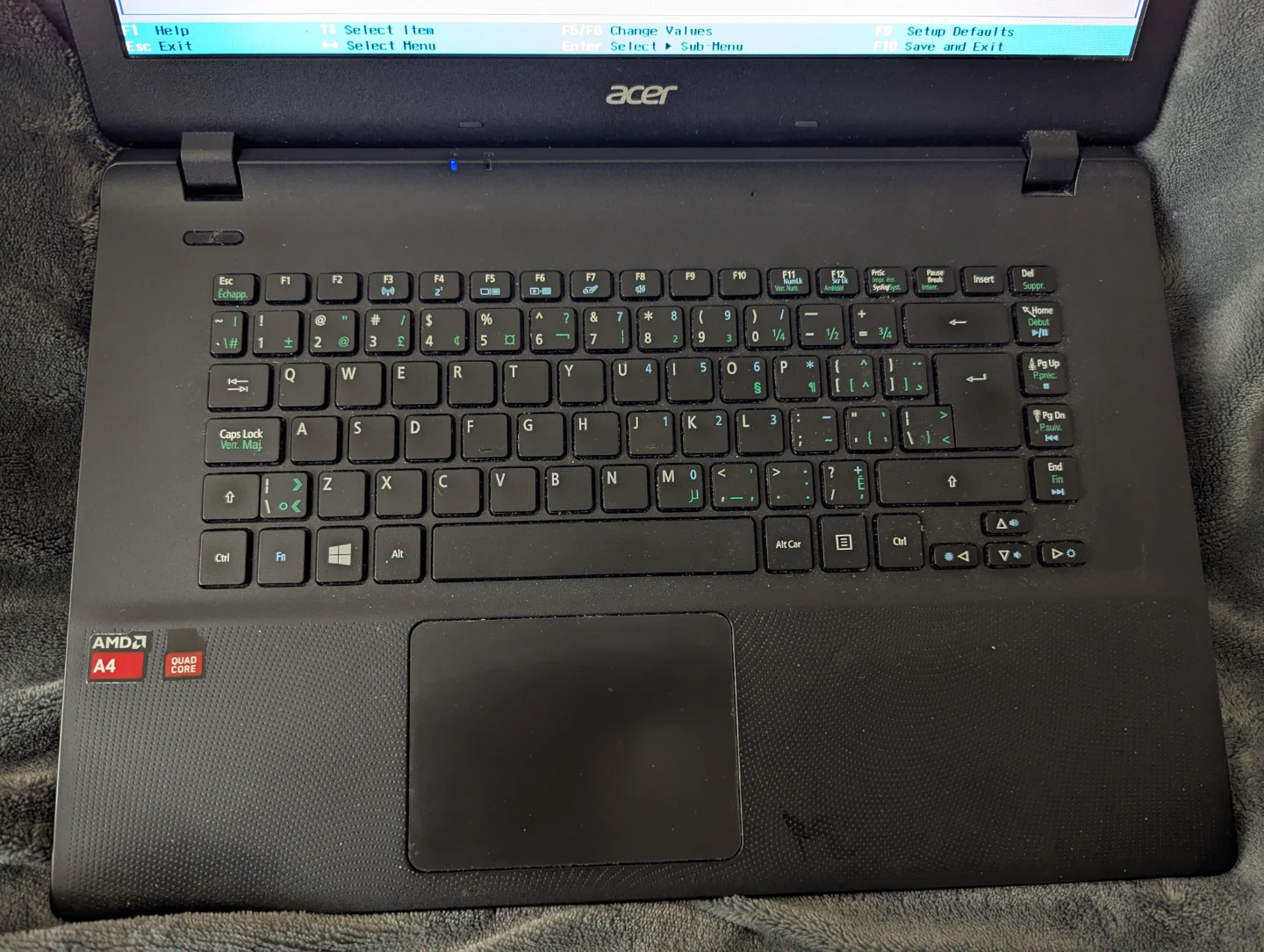 Acer Aspire ES1-521 Laptop - photo 2