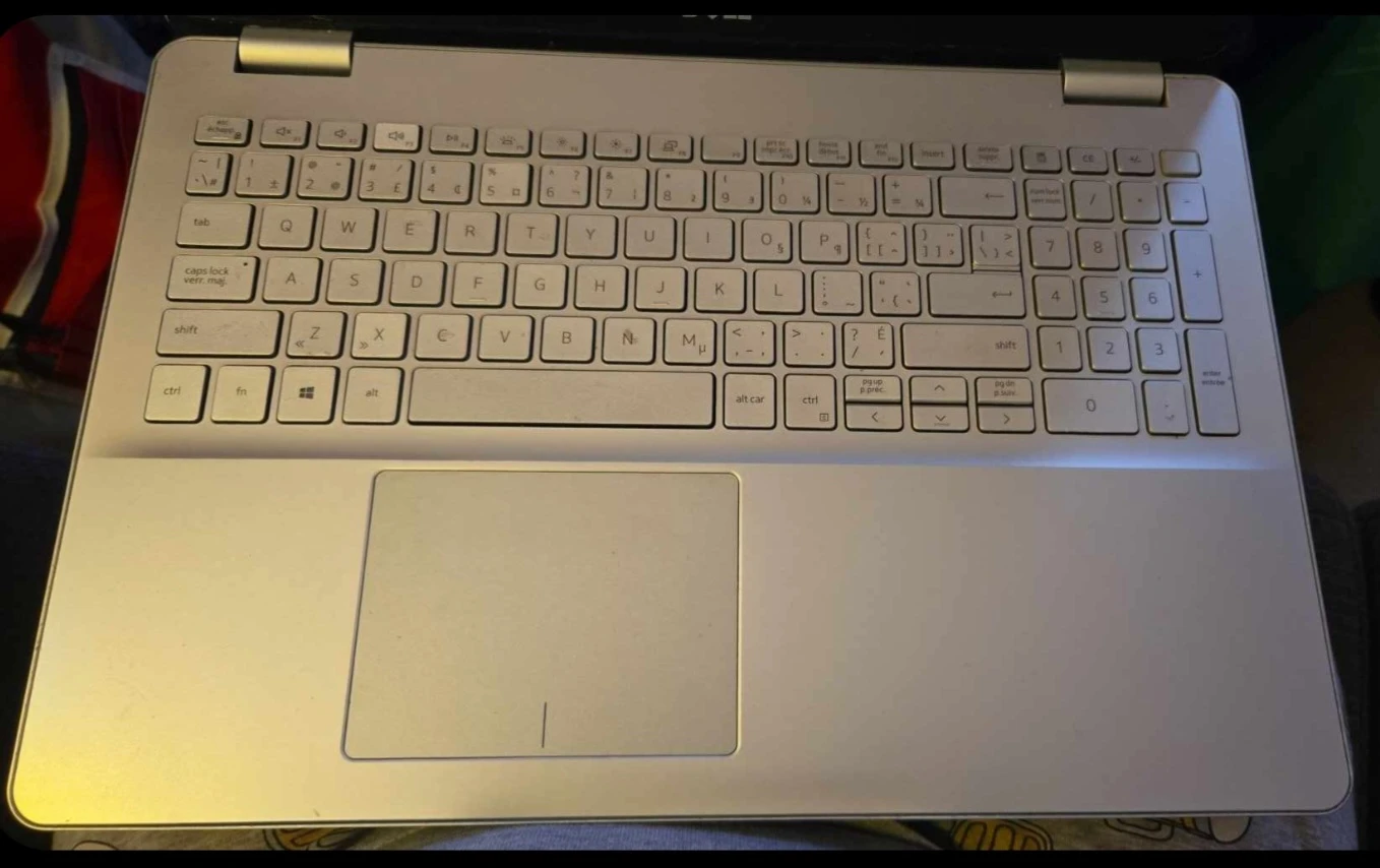 Dell Inspiron 5584 Laptop - Intel i3 - photo 4