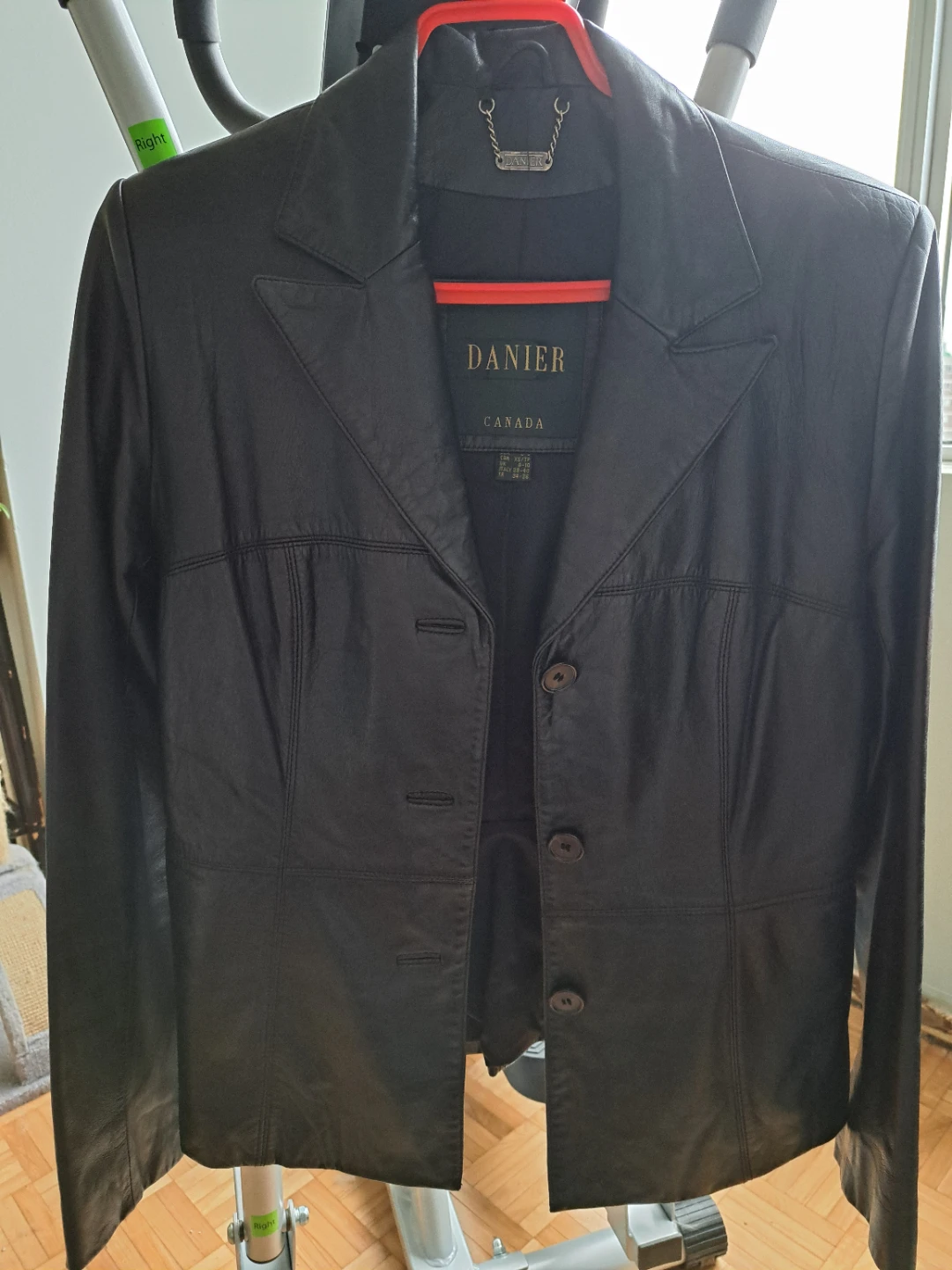 Danier Leather Jacket 🥕