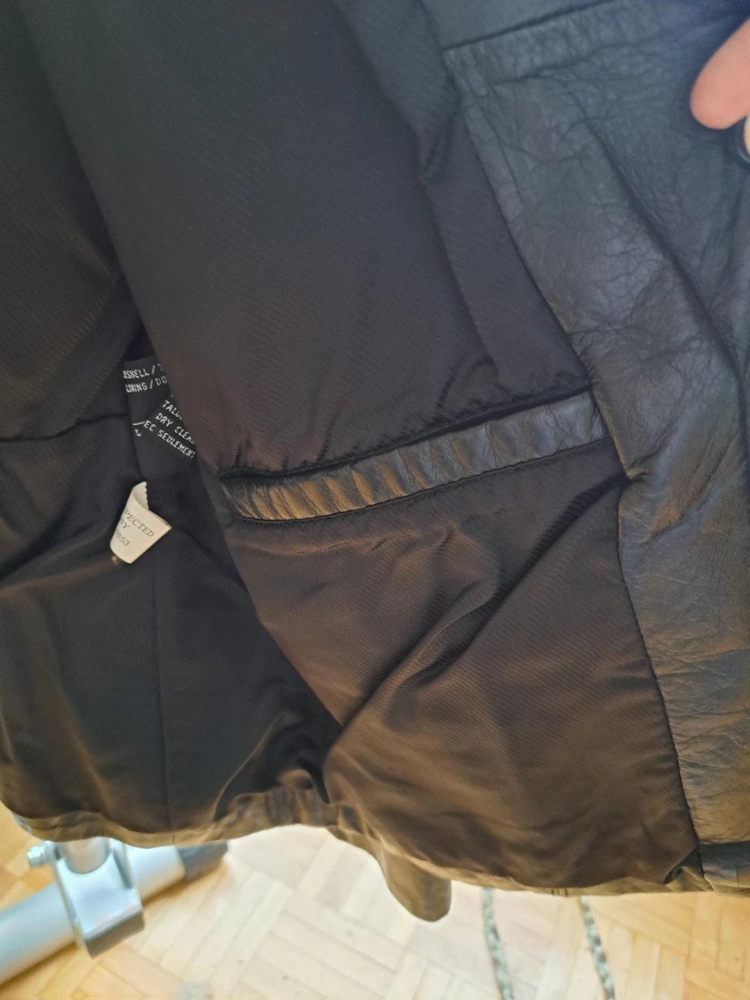Danier Leather Jacket 🥕 - photo 2