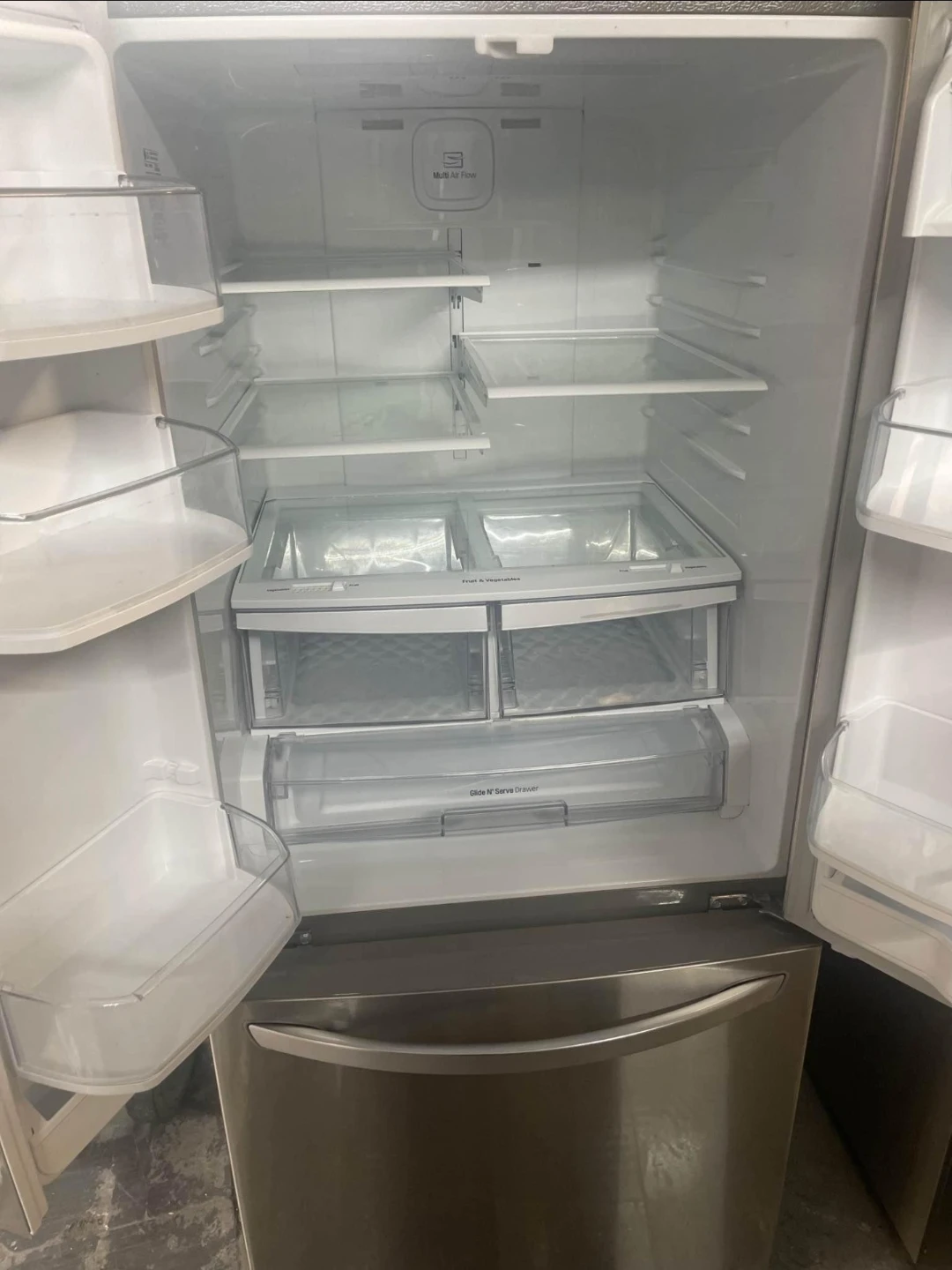 LG 30in Stainless steel french door refrigerator - photo 2