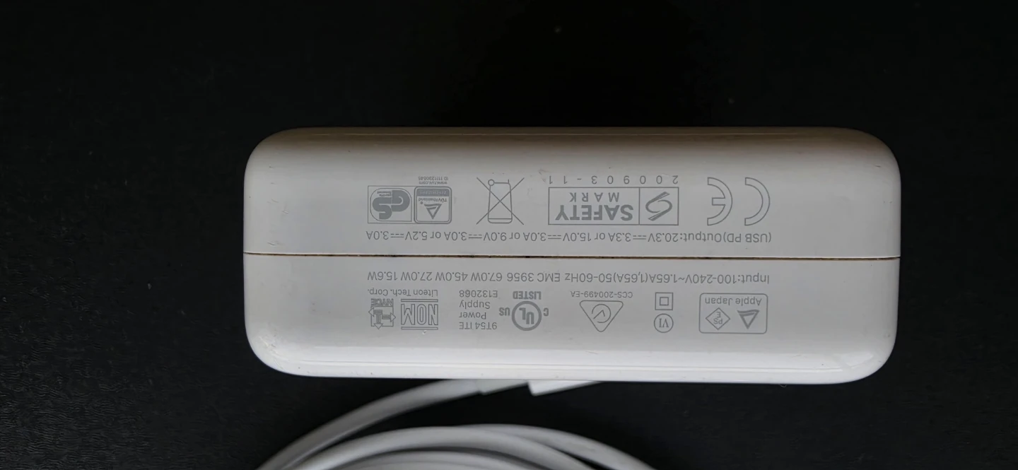 Apple 96W USB-C Power Adapter & Cable - photo 2